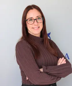 Alicia Granell, especialista en procesos documentales para vehículos en Gerona